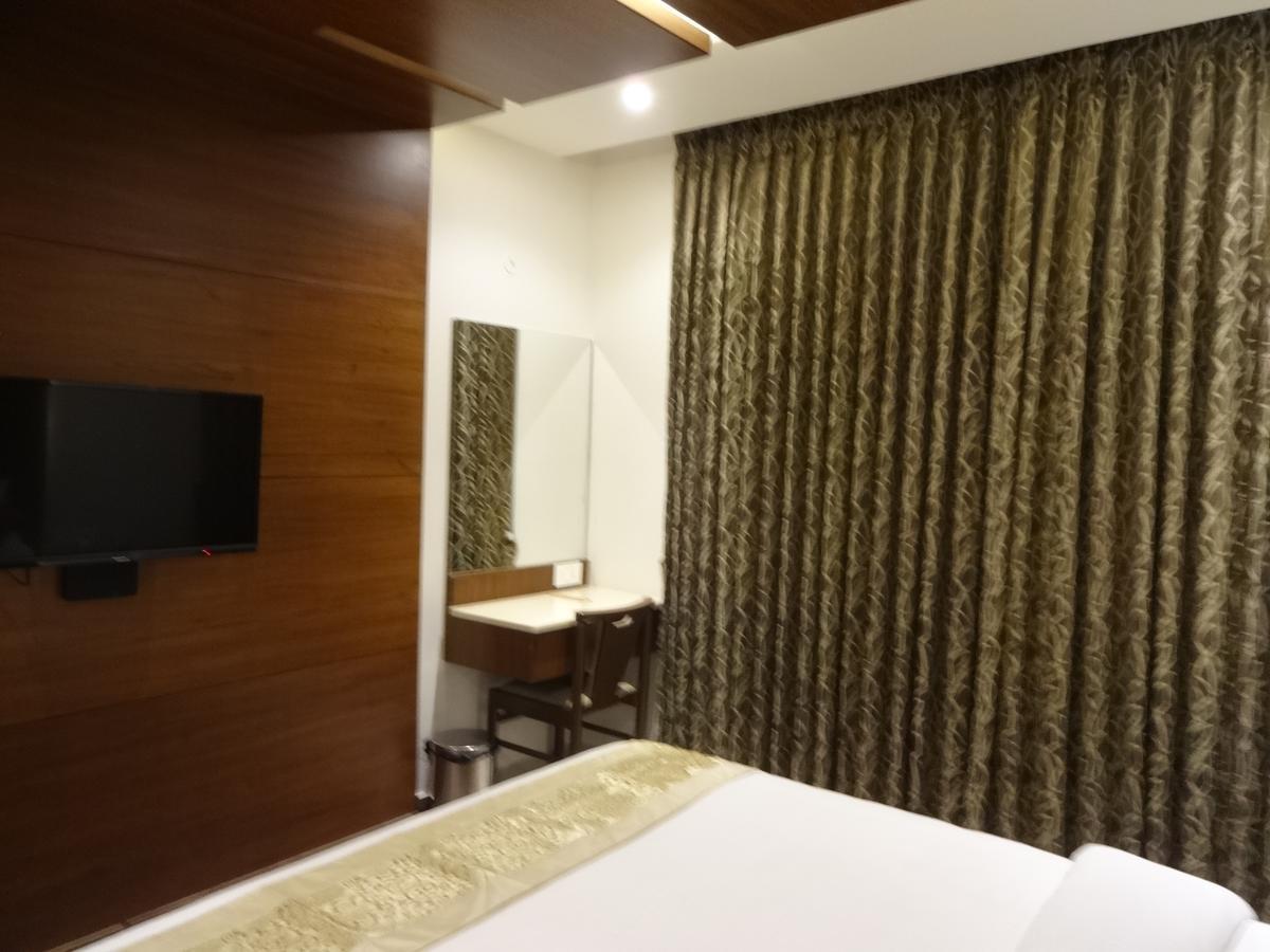 尚斯酒店 Tiruchirappalli 外观 照片